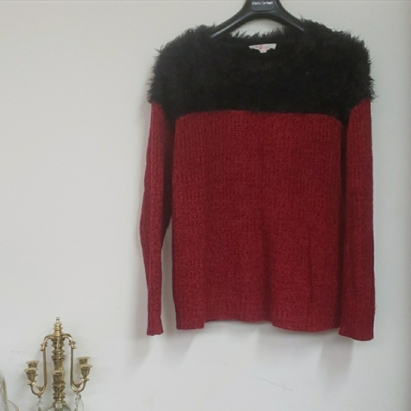 Two by Vince camuto xs sweater - Picture 2 of 5